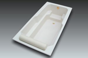 Baignoire confortable MINI-PLAISANCE by Watergame Company